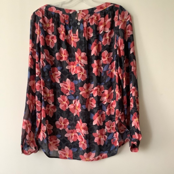Ann Taylor floral print blouse - Picture 4 of 6